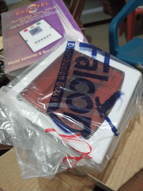 BREAKER BOX FALCON PLUS 6 WAYA