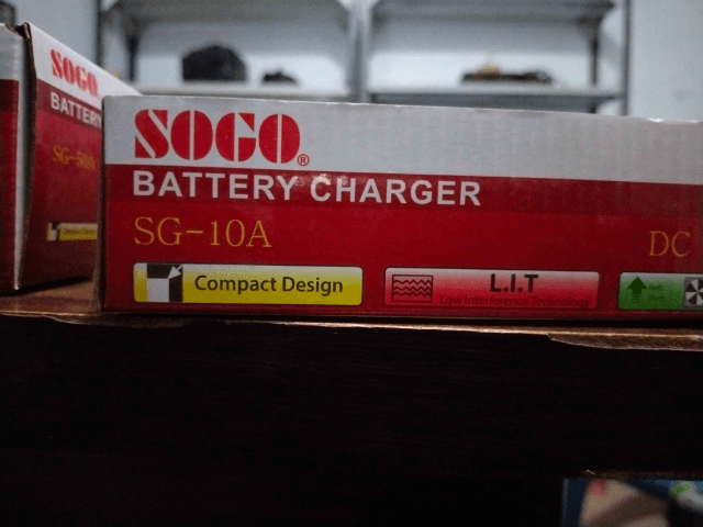 SOGO battery Charger Controlar 10 A 12v&24v